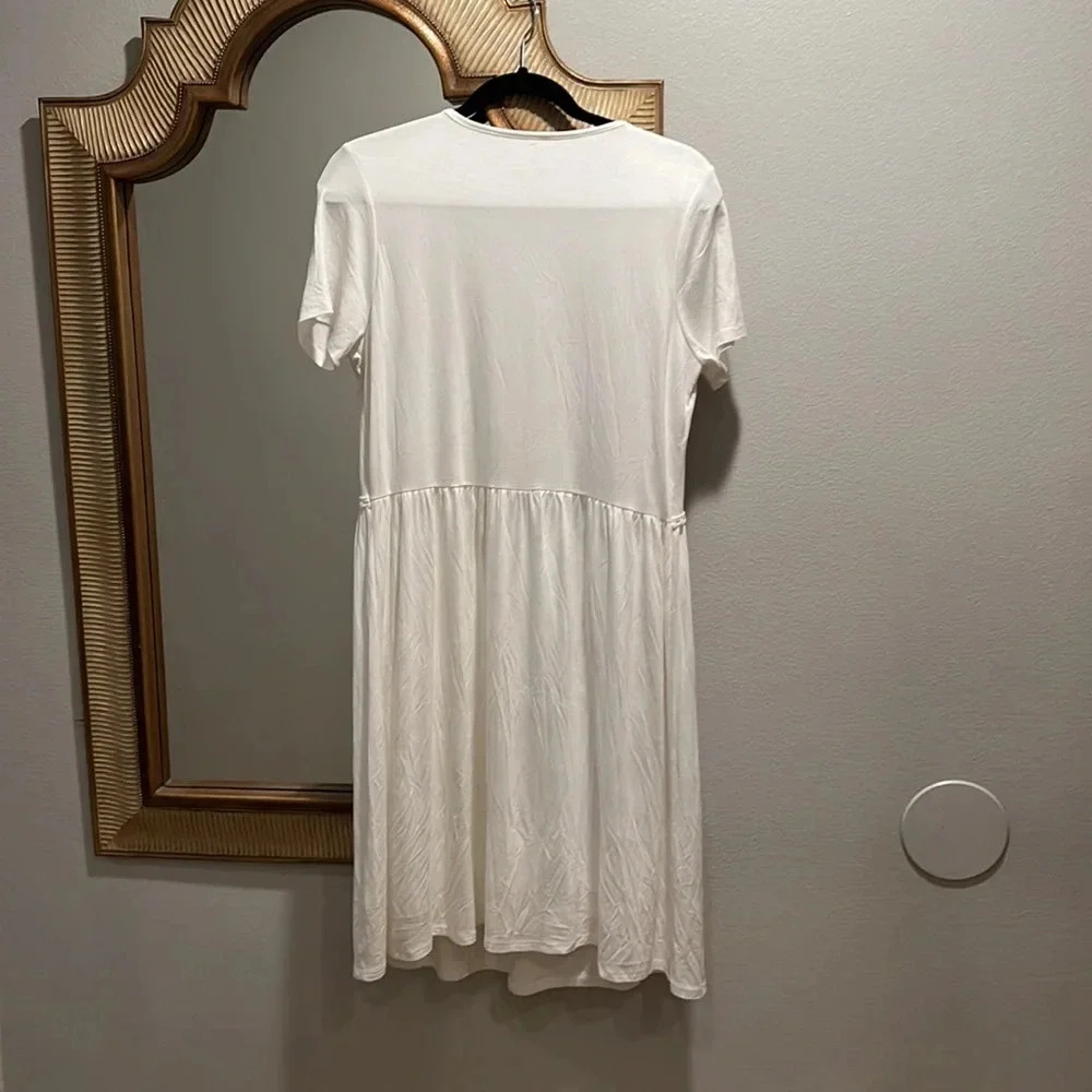 New* Pinkblush Crochet Trim Maternity Dress - Picture 10 of 10